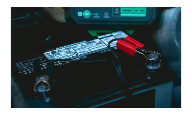 Jak naładować akumulator w samochodzie dla dzieci bez błędów i ryzyka Jak naładować akumulator w samochodzie dla dzieci bez błędów i ryzyka