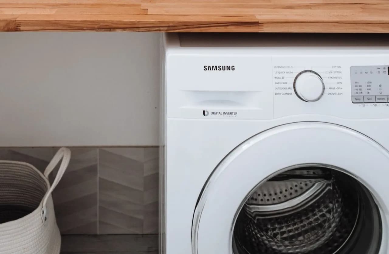 Jak działa silnik inwerterowy i dlaczego warto go mieć w pralce Jak działa silnik inwerterowy i dlaczego warto go mieć w pralce